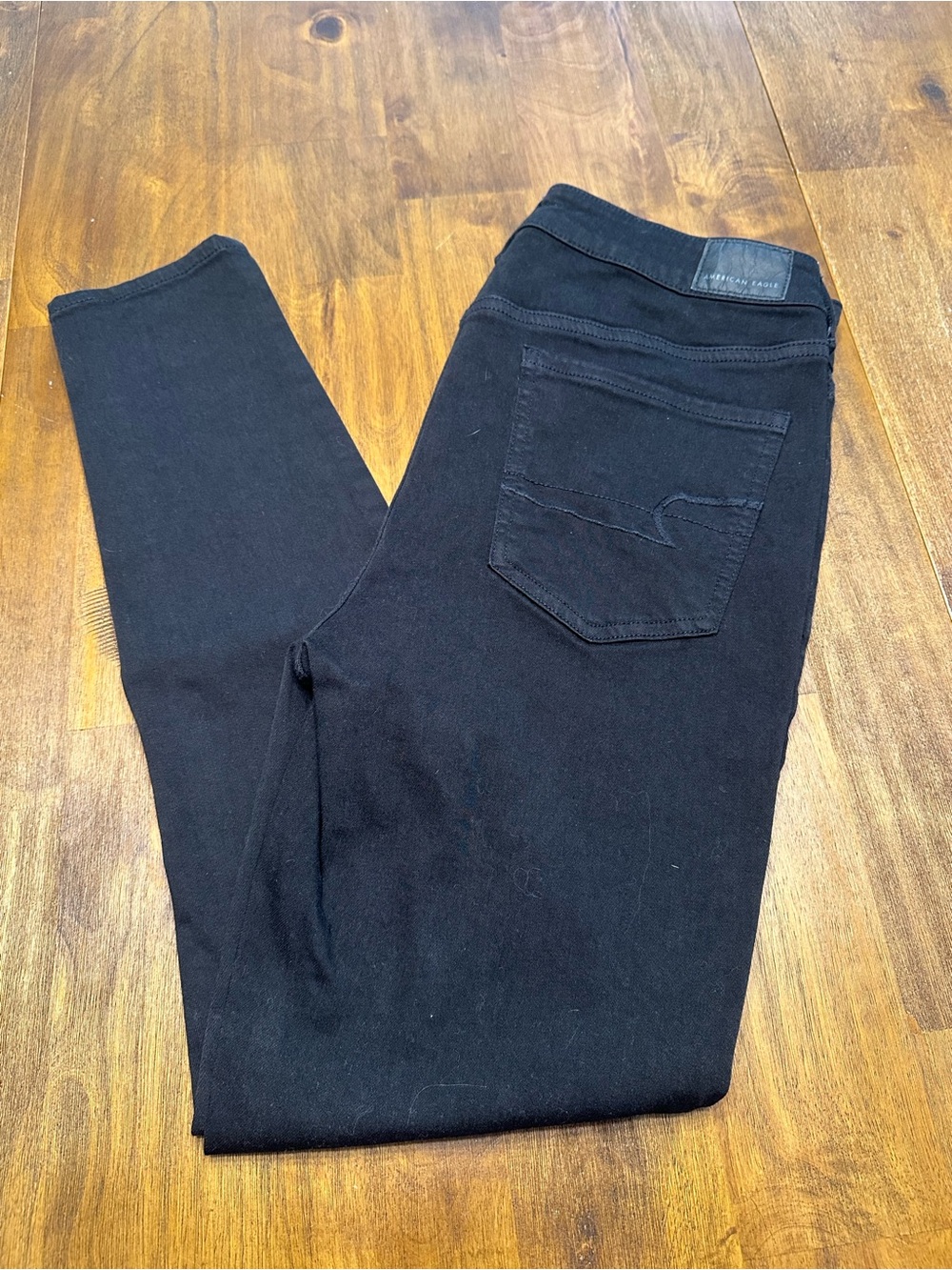 AE Women’s Black Skinny Jeans - Stretch High-Rise